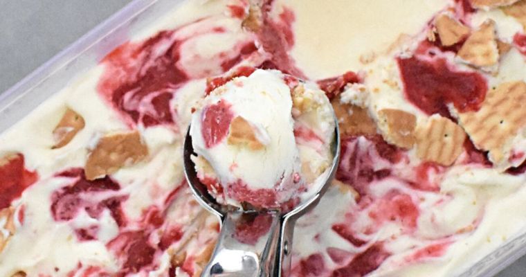 Strawberry Cheesecake Ice Cream Strawberry Cheesecake Ice Cream