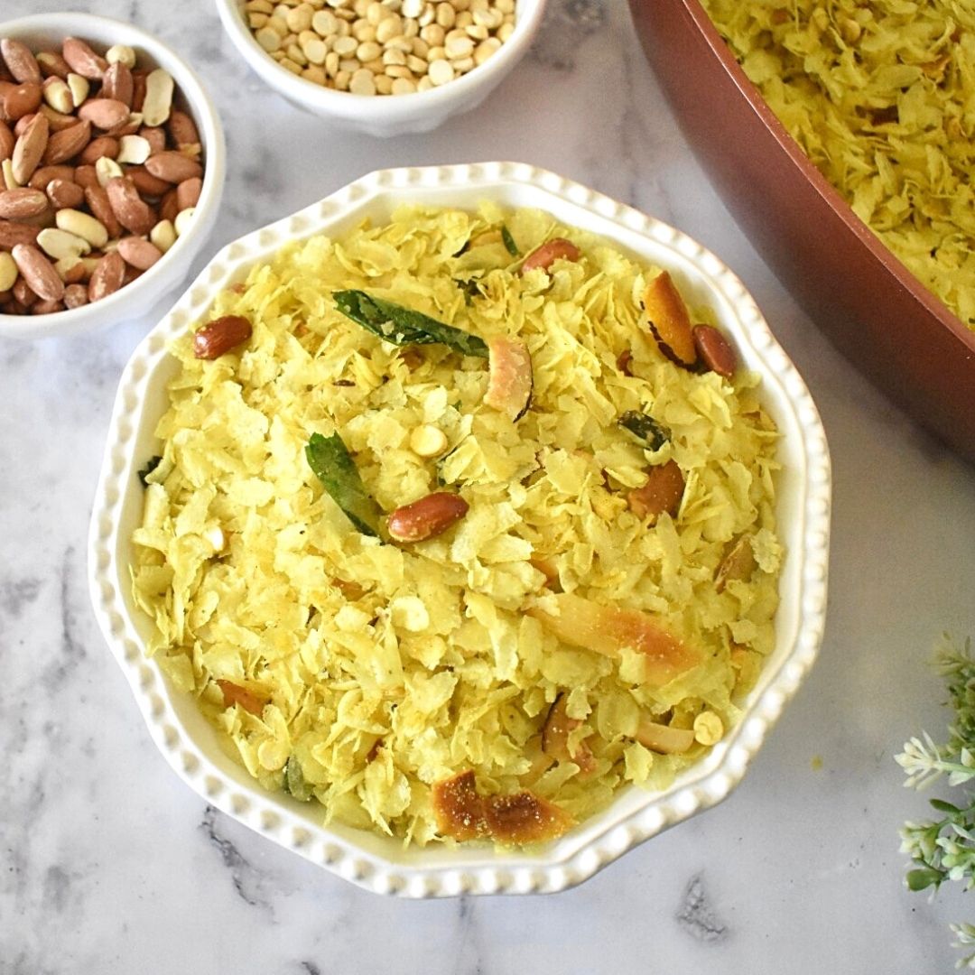 Poha Chivda Recipe: A Crunchy Diwali Snack Delight 3 Poha Chivda Recipe: A Crunchy Diwali Snack Delight